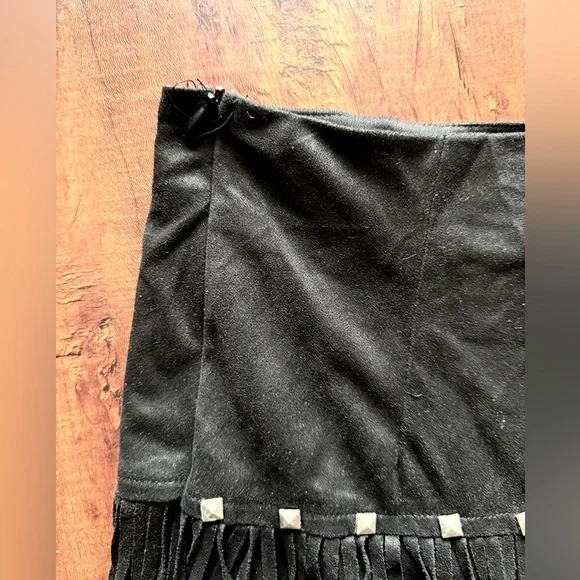 Black Fringe Boho mini Skirt - Picture 3 of 5